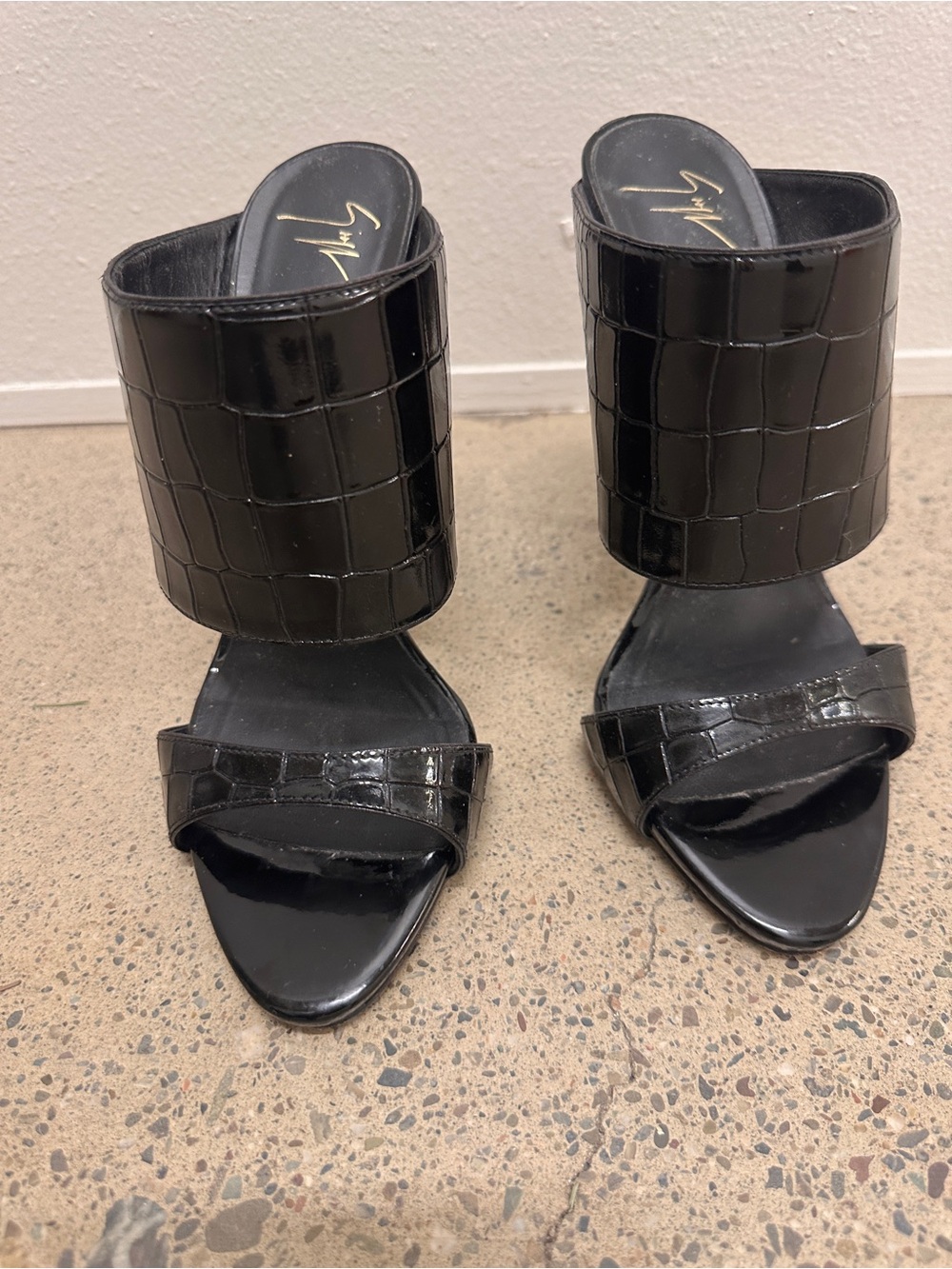 Women’s Giuseppe Zanotti Coline Black Croc Embosssd Heeled Mules Sz 8.5US/39EU